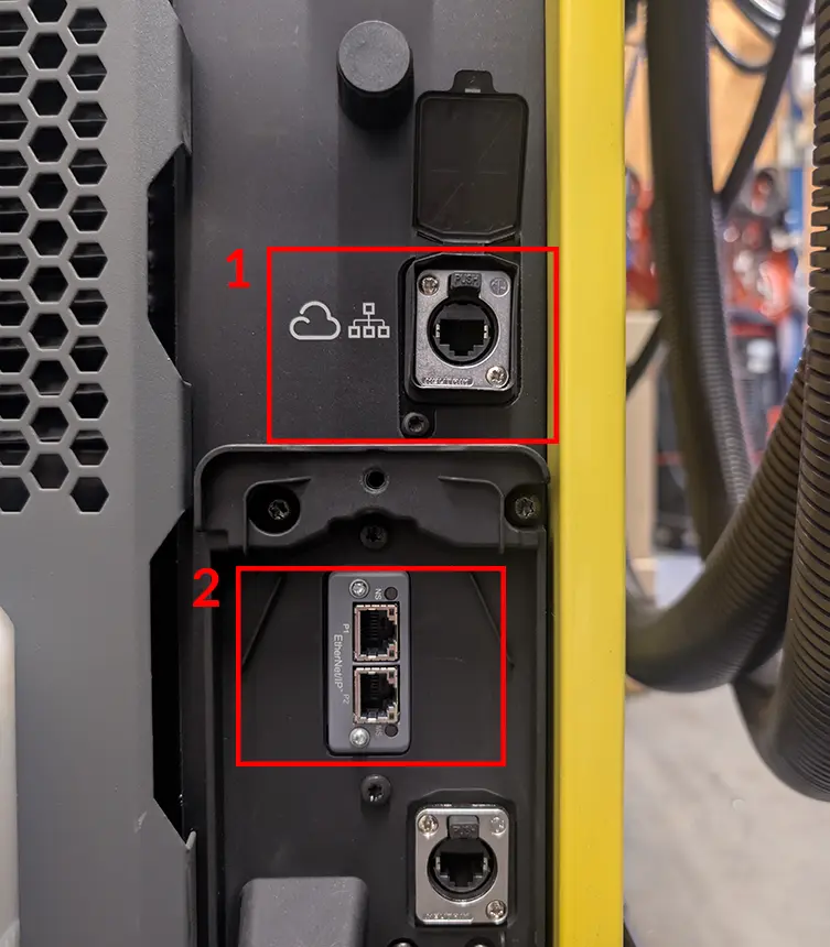 ESAB Edge R front-side Ethernet (cloud) port