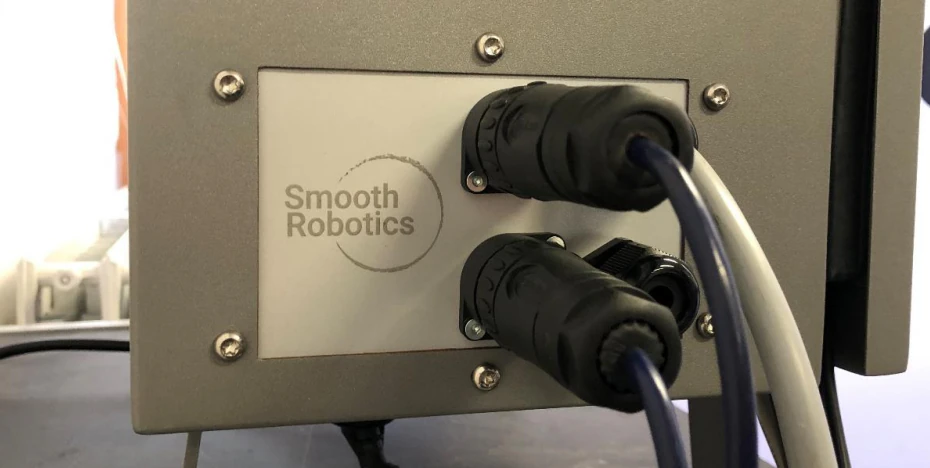 Euro adapter cable connected to the connector plate